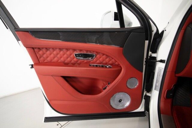 2022 Bentley Bentayga V8 FIRST EDITION ($254,145 MSRP) *4-SEAT SPECIFICATION* *CARBON FIBER VENEER* *NAIM AUDIO* *WHITE ON RED* San Diego CA
