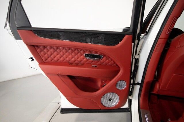 2022 Bentley Bentayga V8 FIRST EDITION ($254,145 MSRP) *4-SEAT SPECIFICATION* *CARBON FIBER VENEER* *NAIM AUDIO* *WHITE ON RED* San Diego CA
