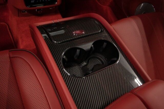 2022 Bentley Bentayga V8 FIRST EDITION ($254,145 MSRP) *4-SEAT SPECIFICATION* *CARBON FIBER VENEER* *NAIM AUDIO* *WHITE ON RED* San Diego CA