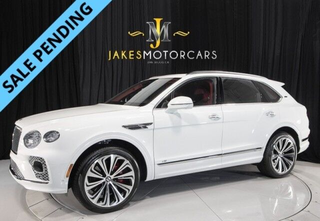 2022 Bentley Bentayga V8 FIRST EDITION ($254,145 MSRP) *4-SEAT SPECIFICATION* *CARBON FIBER VENEER* *NAIM AUDIO* *WHITE ON RED*