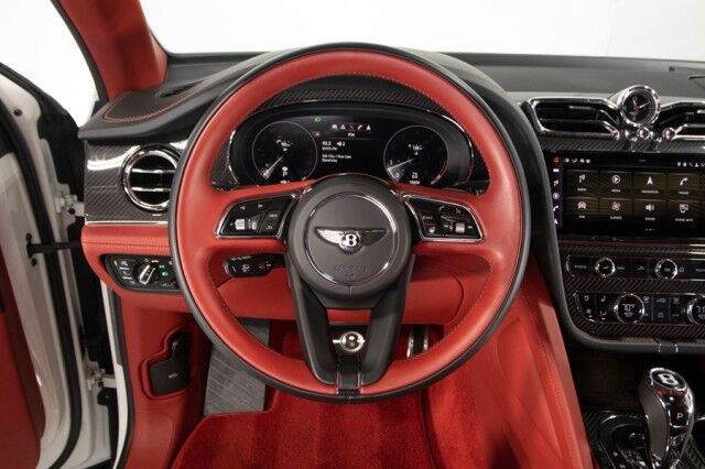2022 Bentley Bentayga V8 FIRST EDITION ($254,145 MSRP) *4-SEAT SPECIFICATION* *CARBON FIBER VENEER* *NAIM AUDIO* *WHITE ON RED* San Diego CA