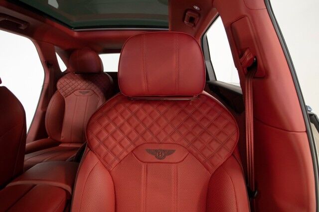 2022 Bentley Bentayga V8 FIRST EDITION ($254,145 MSRP) *4-SEAT SPECIFICATION* *CARBON San Diego CA