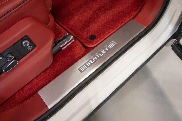2022 Bentley Bentayga V8 FIRST EDITION ($254,145 MSRP) *4-SEAT SPECIFICATION* *CARBON San Diego CA