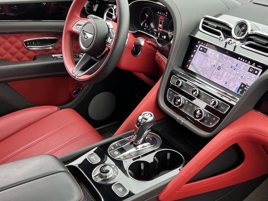 2022 Bentley Bentayga V8