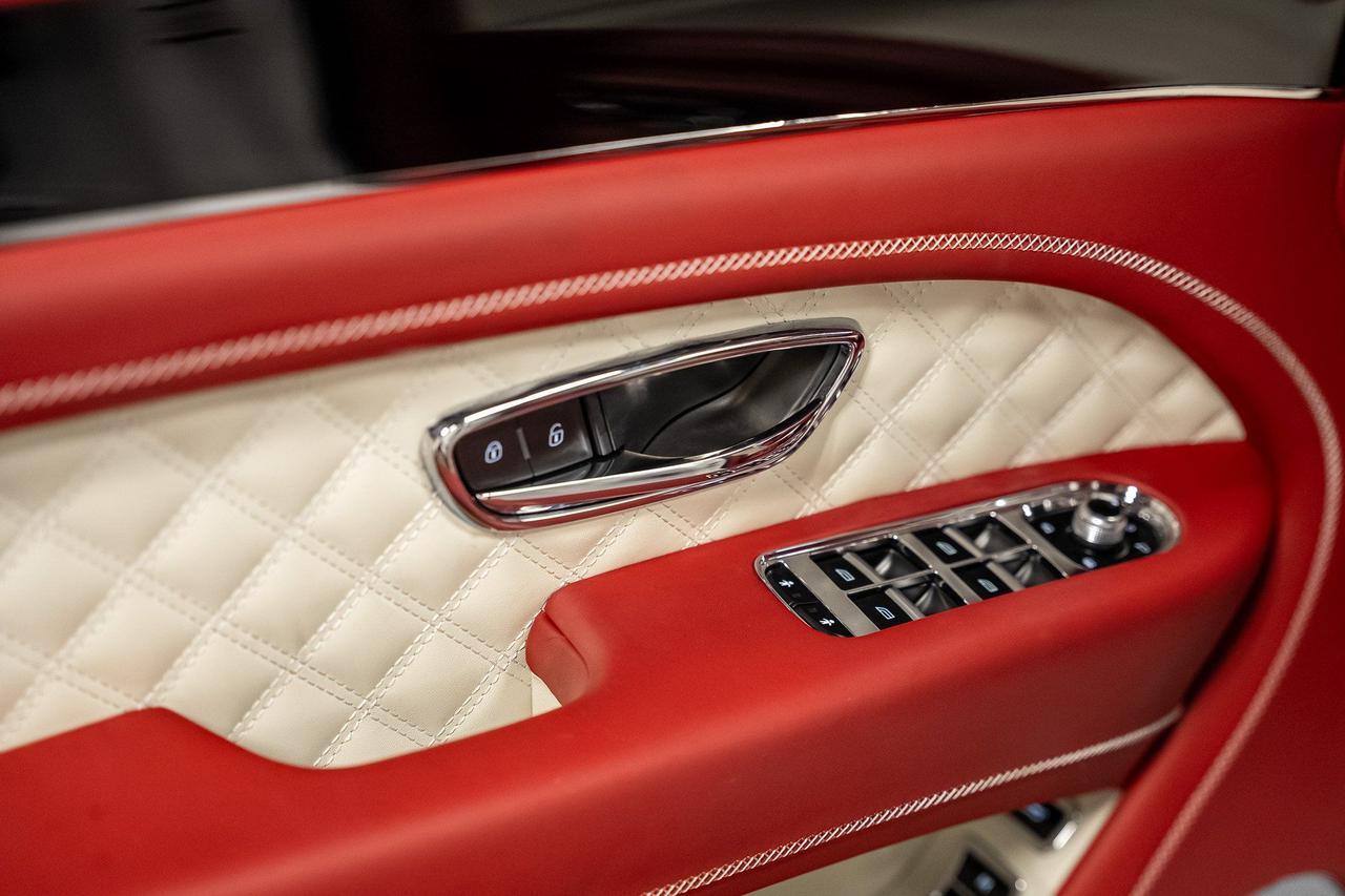 2022 Bentley Bentayga V8 Ft Lauderdale FL