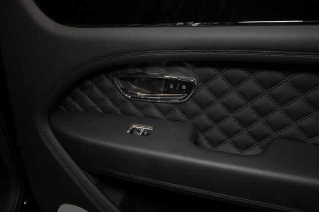 2022 Bentley Bentayga V8 *MULLINER DRIVING SPECIFICATION* *FRONT SEAT COMFORT SPEC* San Diego CA