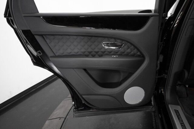 2022 Bentley Bentayga V8 *MULLINER DRIVING SPECIFICATION* *FRONT SEAT COMFORT SPEC* San Diego CA