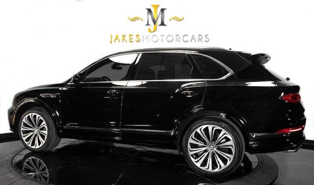 2022 Bentley Bentayga V8 *MULLINER DRIVING SPECIFICATION* *FRONT SEAT COMFORT SPEC* San Diego CA