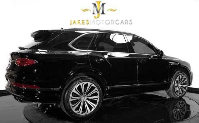 2022 Bentley Bentayga V8 *MULLINER DRIVING SPECIFICATION* *FRONT SEAT COMFORT SPEC* San Diego CA