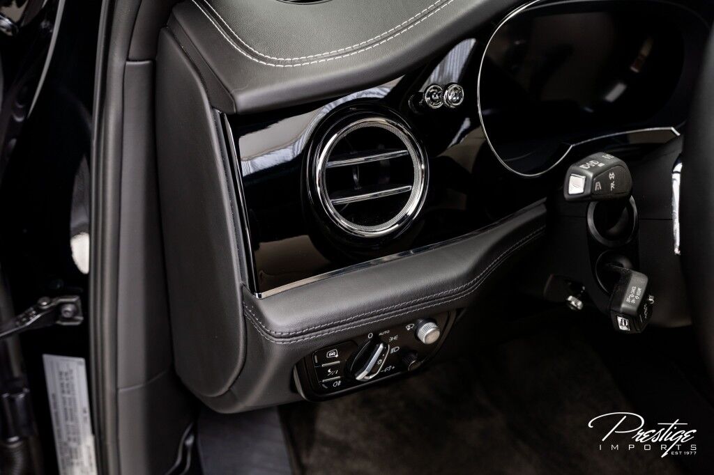 2022 Bentley Bentayga V8 North Miami Beach FL