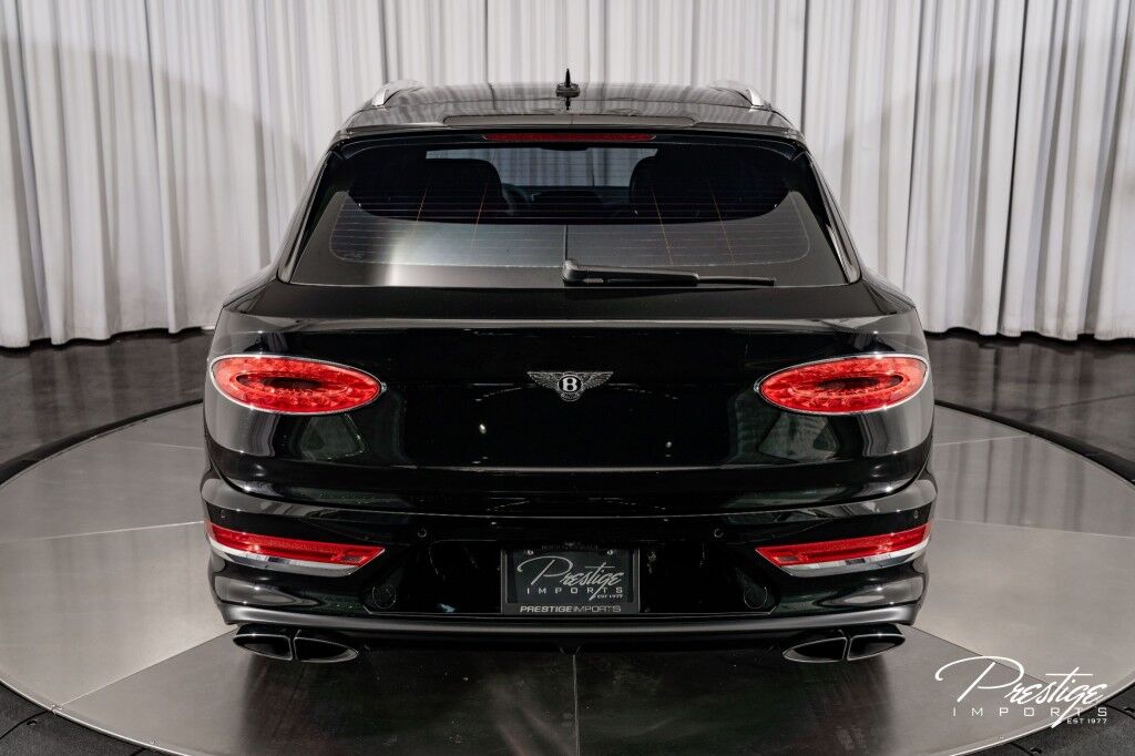 2022 Bentley Bentayga V8 North Miami Beach FL