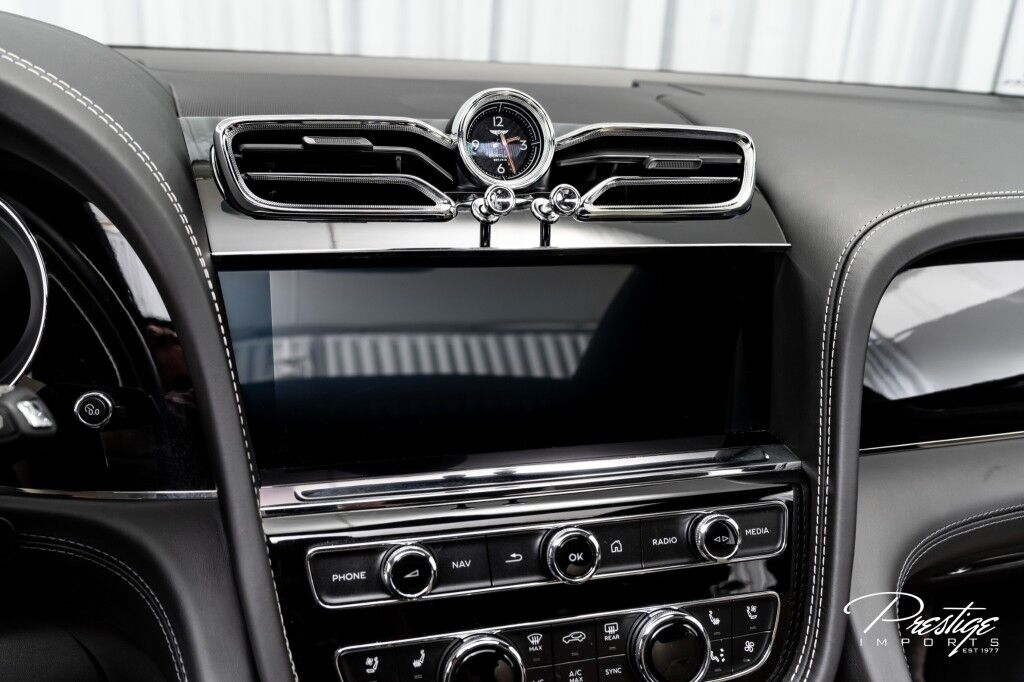 2022 Bentley Bentayga V8 North Miami Beach FL