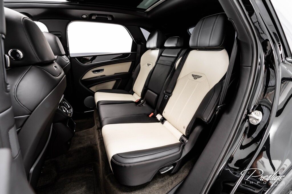 2022 Bentley Bentayga V8 North Miami Beach FL