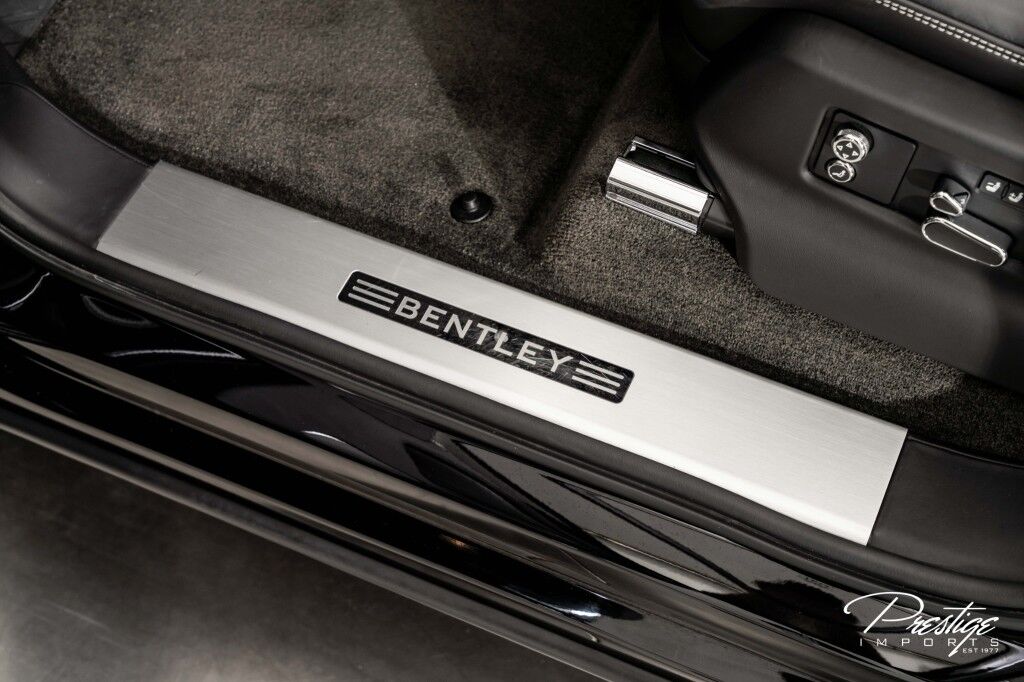 2022 Bentley Bentayga V8 North Miami Beach FL