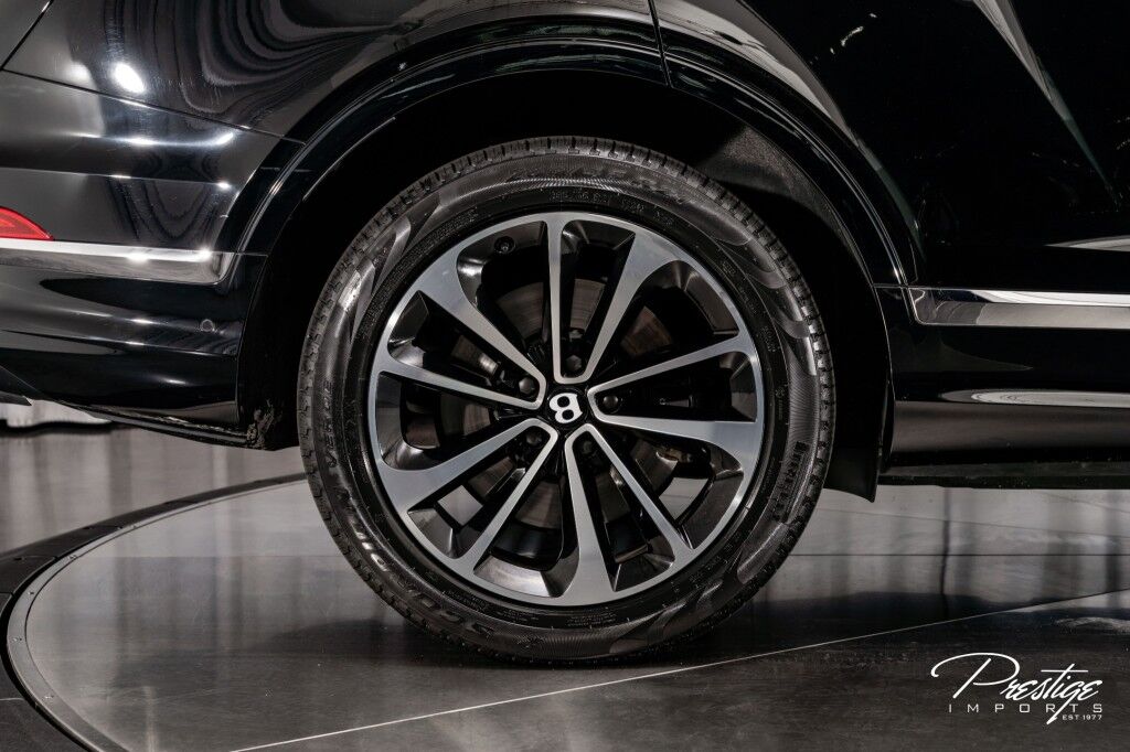 2022 Bentley Bentayga V8 North Miami Beach FL