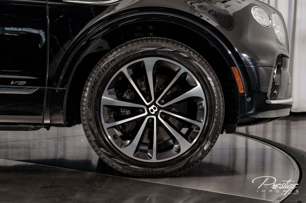 2022 Bentley Bentayga V8 North Miami Beach FL