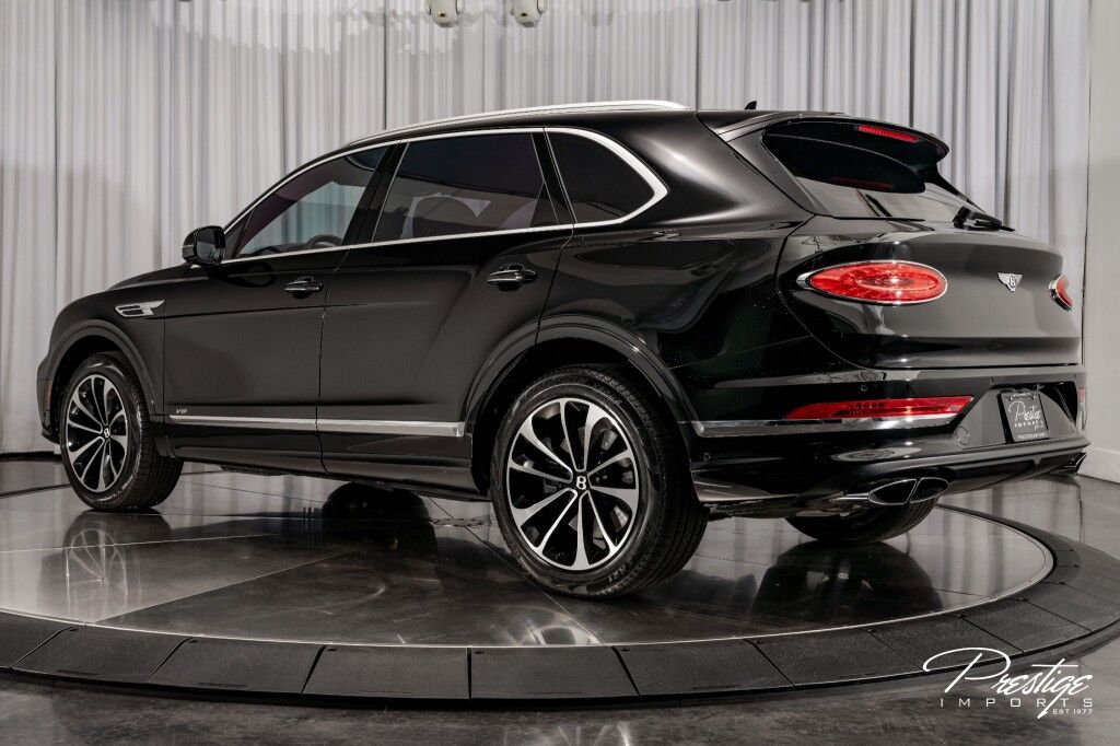 2022 Bentley Bentayga V8 North Miami Beach FL