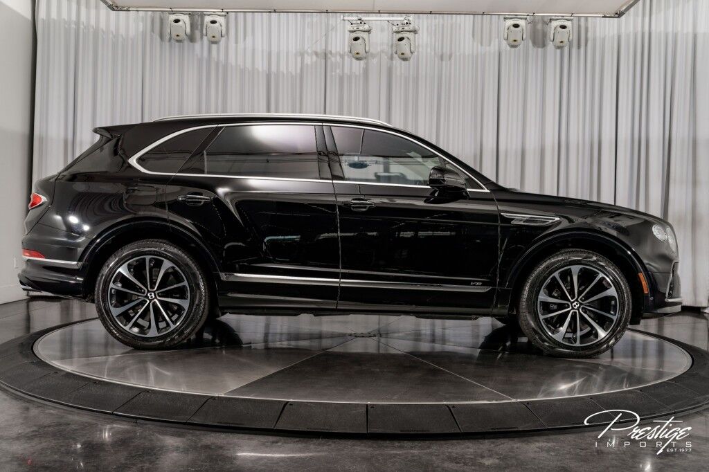 2022 Bentley Bentayga V8 North Miami Beach FL