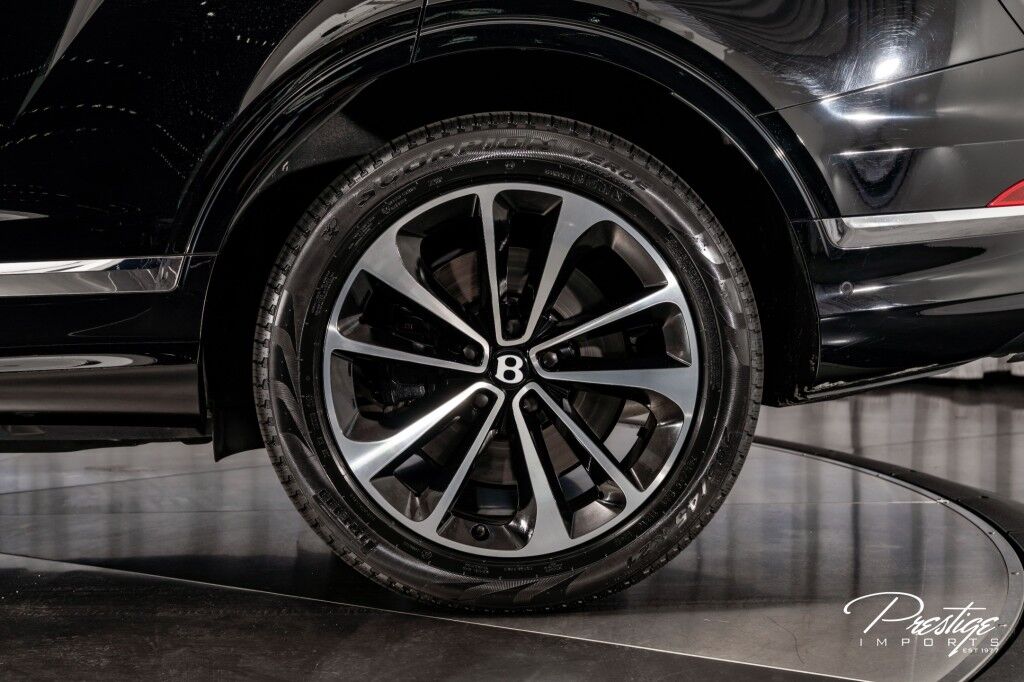 2022 Bentley Bentayga V8 North Miami Beach FL