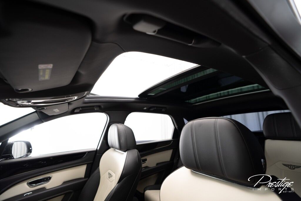 2022 Bentley Bentayga V8 North Miami Beach FL