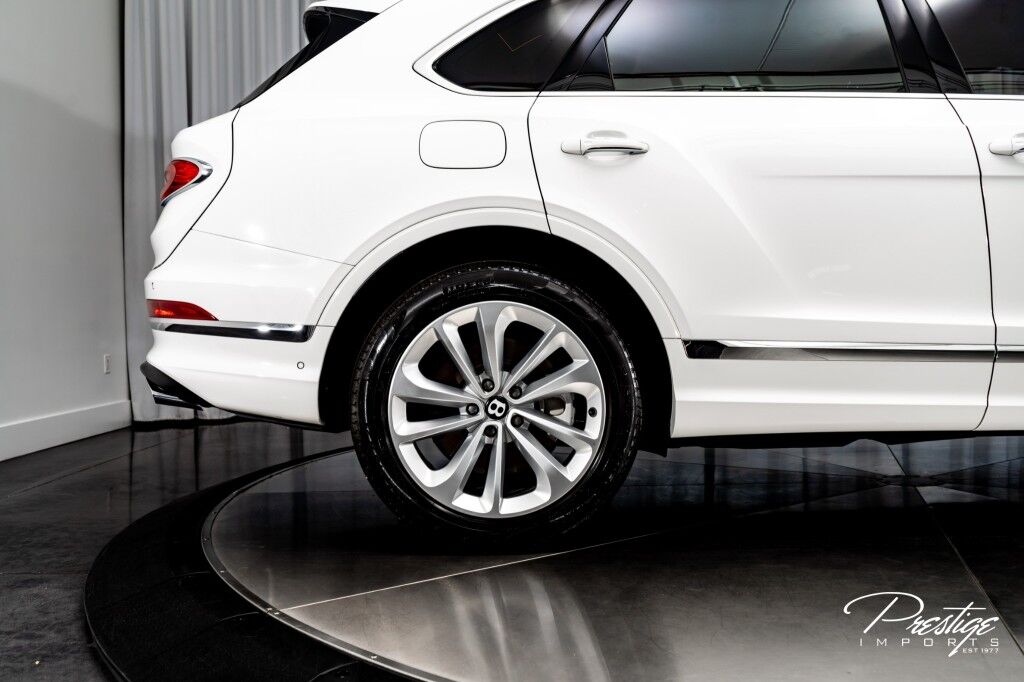 2022 Bentley Bentayga V8 North Miami Beach FL