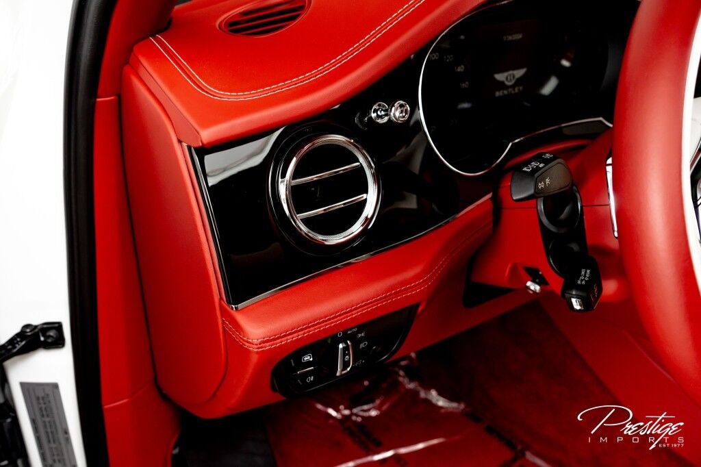 2022 Bentley Bentayga V8 North Miami Beach FL