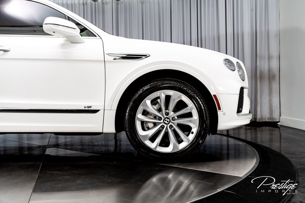 2022 Bentley Bentayga V8 North Miami Beach FL
