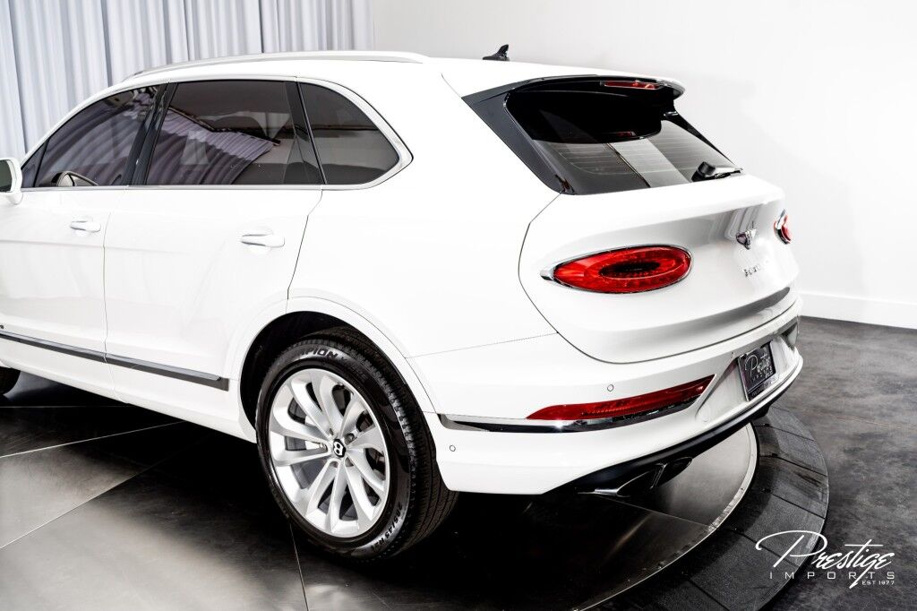 2022 Bentley Bentayga V8 North Miami Beach FL