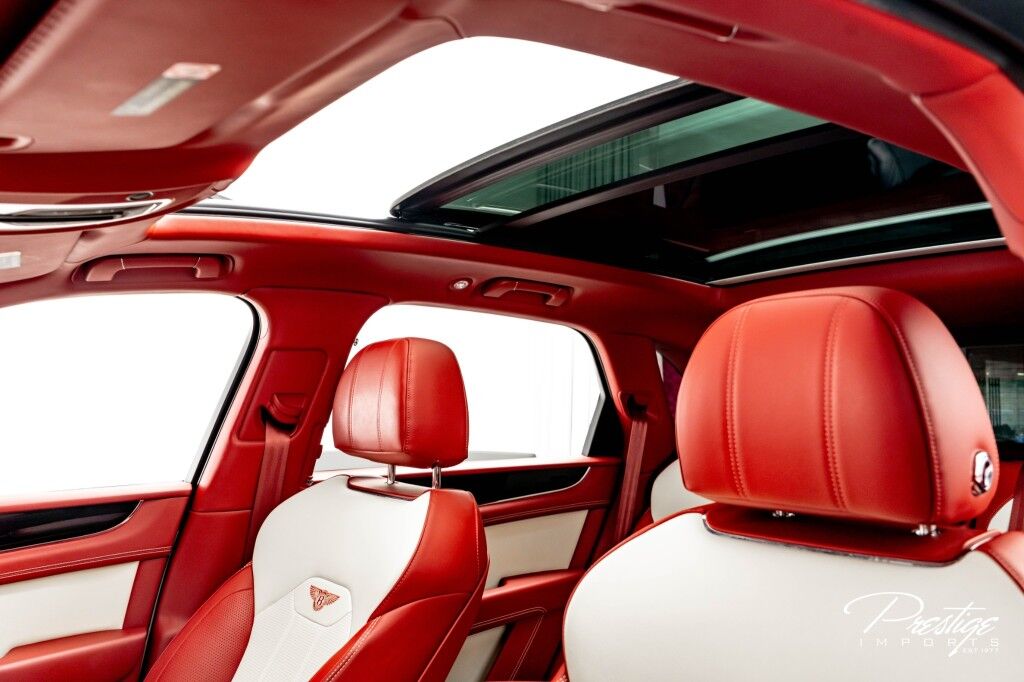 2022 Bentley Bentayga V8 North Miami Beach FL