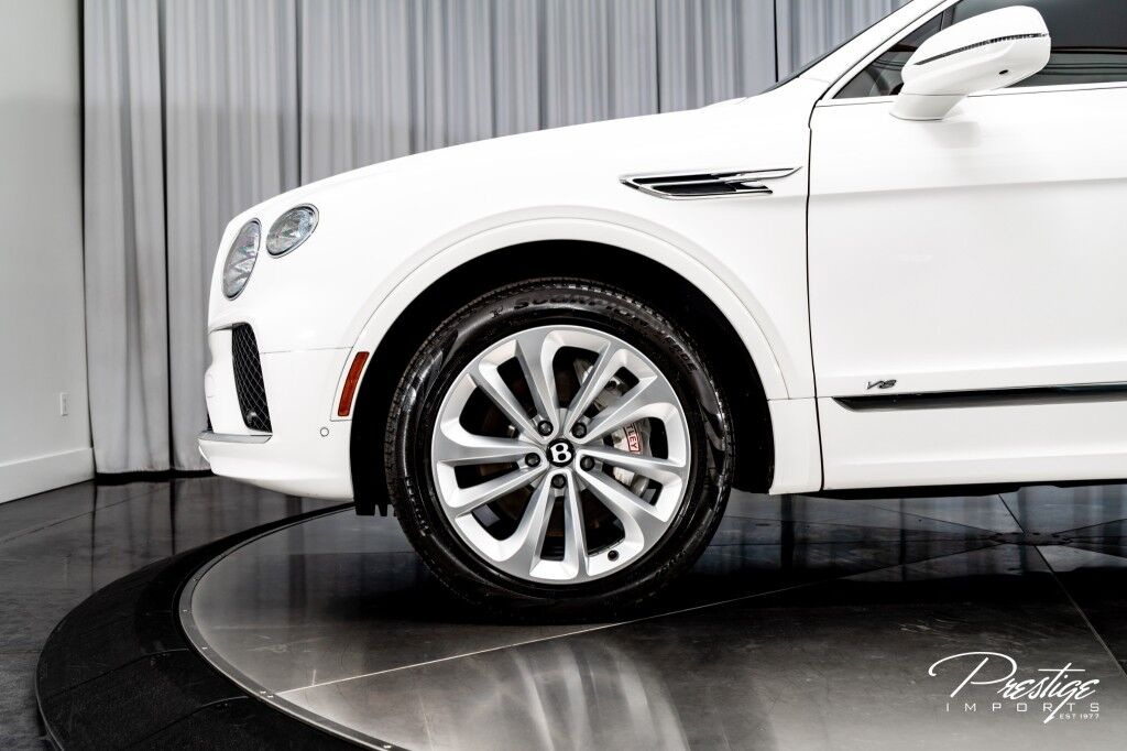 2022 Bentley Bentayga V8 North Miami Beach FL