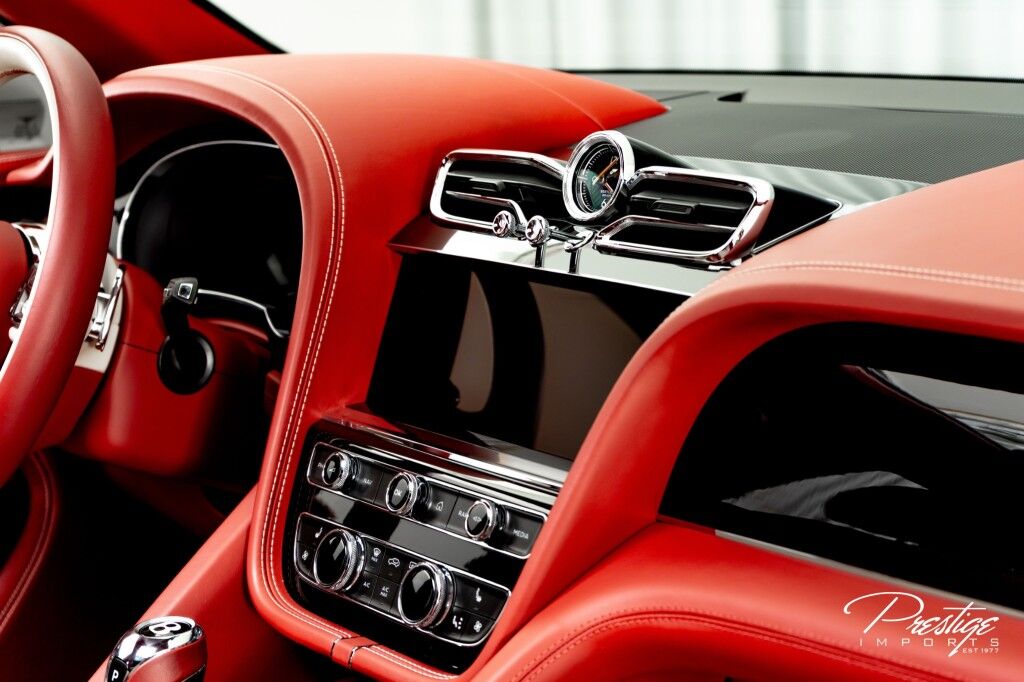 2022 Bentley Bentayga V8 North Miami Beach FL