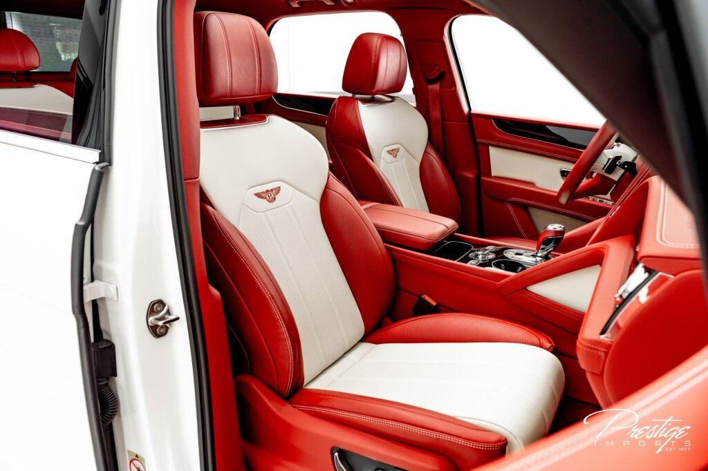 2022 Bentley Bentayga V8 North Miami Beach FL