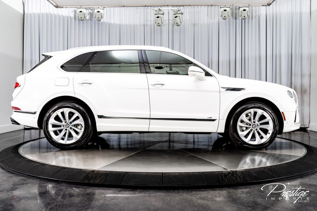 2022 Bentley Bentayga V8 North Miami Beach FL