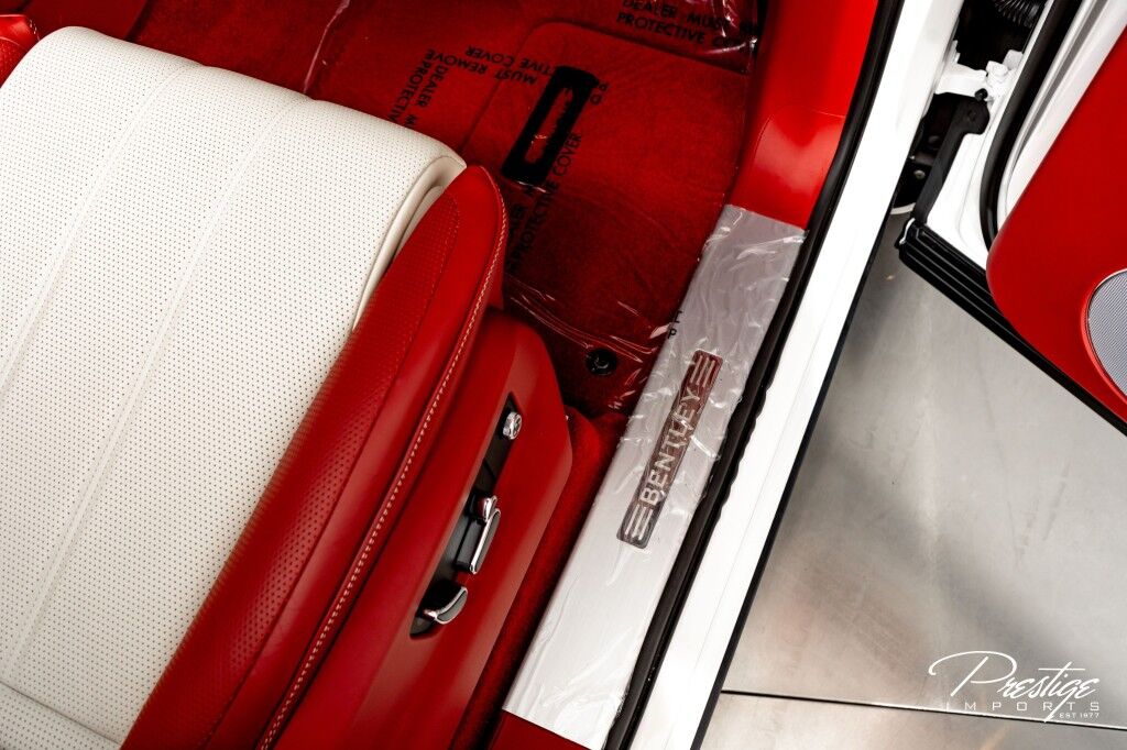 2022 Bentley Bentayga V8 North Miami Beach FL