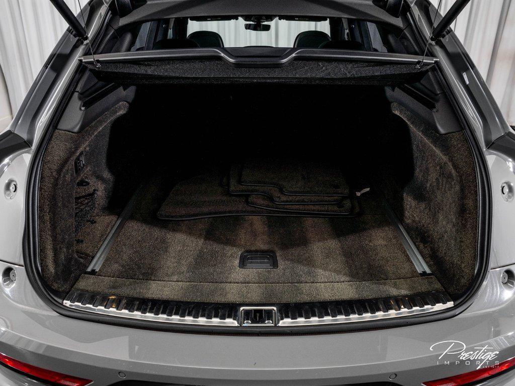 2022 Bentley Bentayga V8 North Miami Beach FL