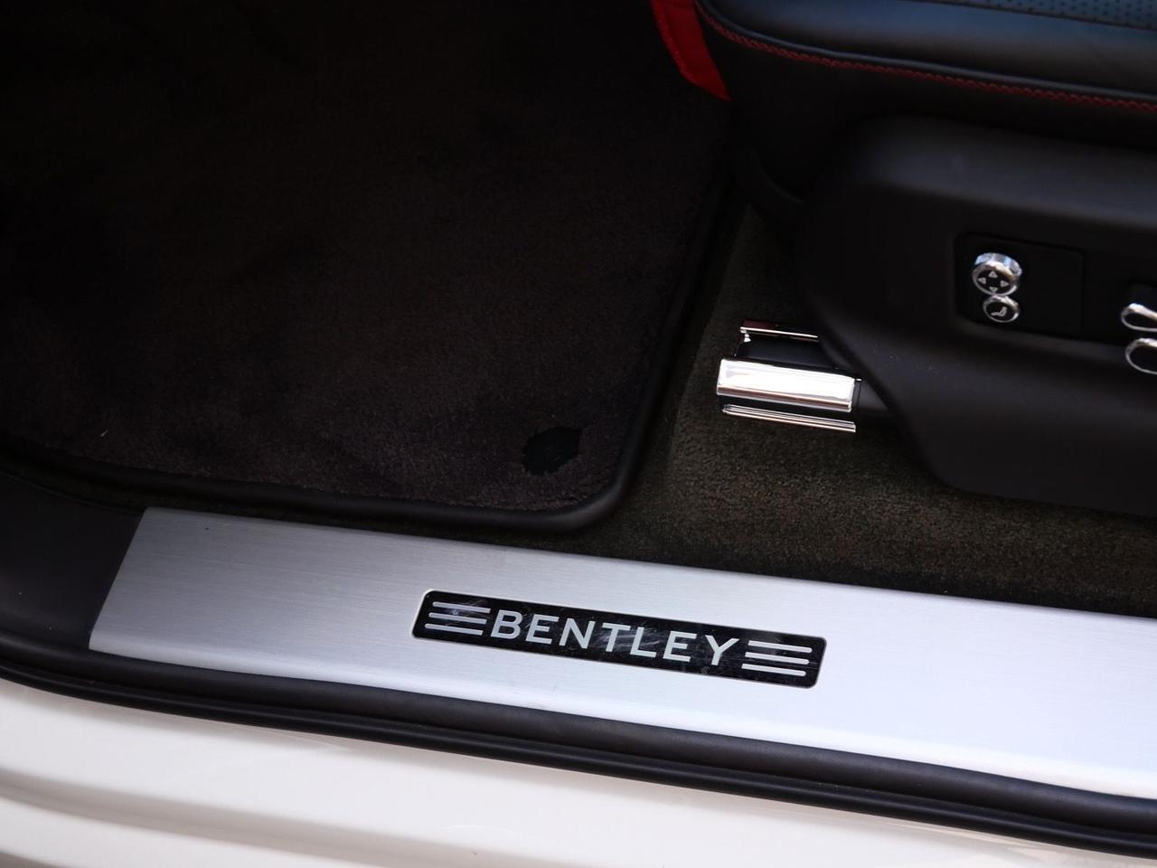 2022 Bentley Bentayga V8 V8 Lawrence KS