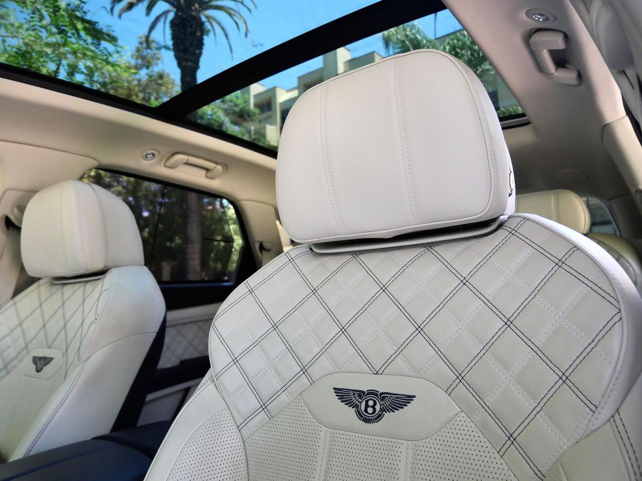 2022 Bentley Bentayga V8 V8 Lawrence KS