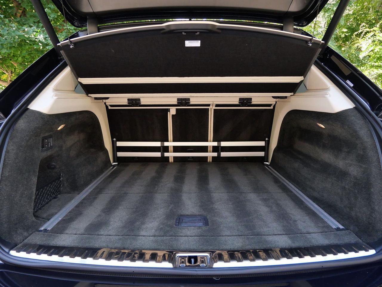2022 Bentley Bentayga V8 V8 Lawrence KS