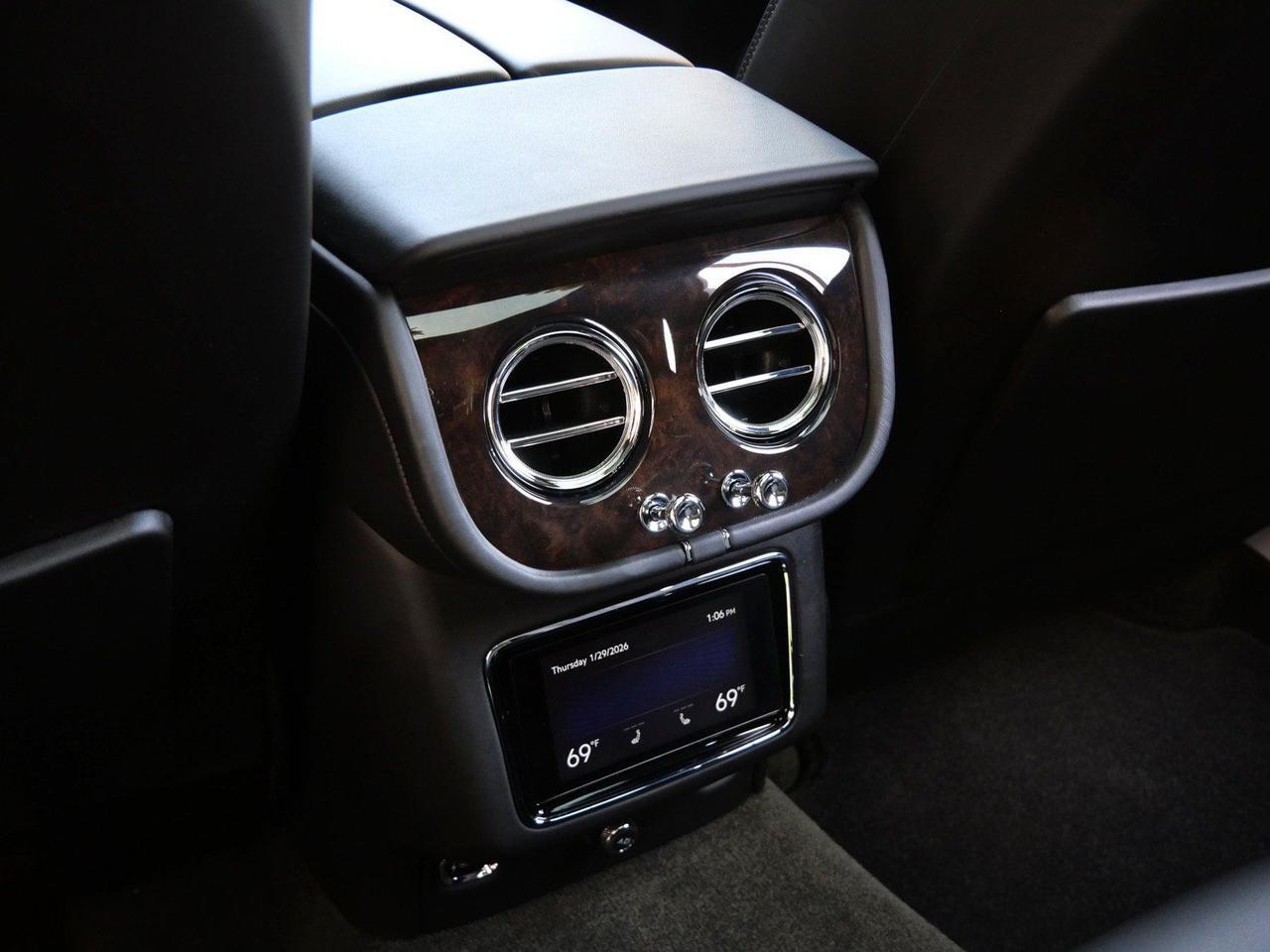 2022 Bentley Bentayga V8 V8 Lawrence KS