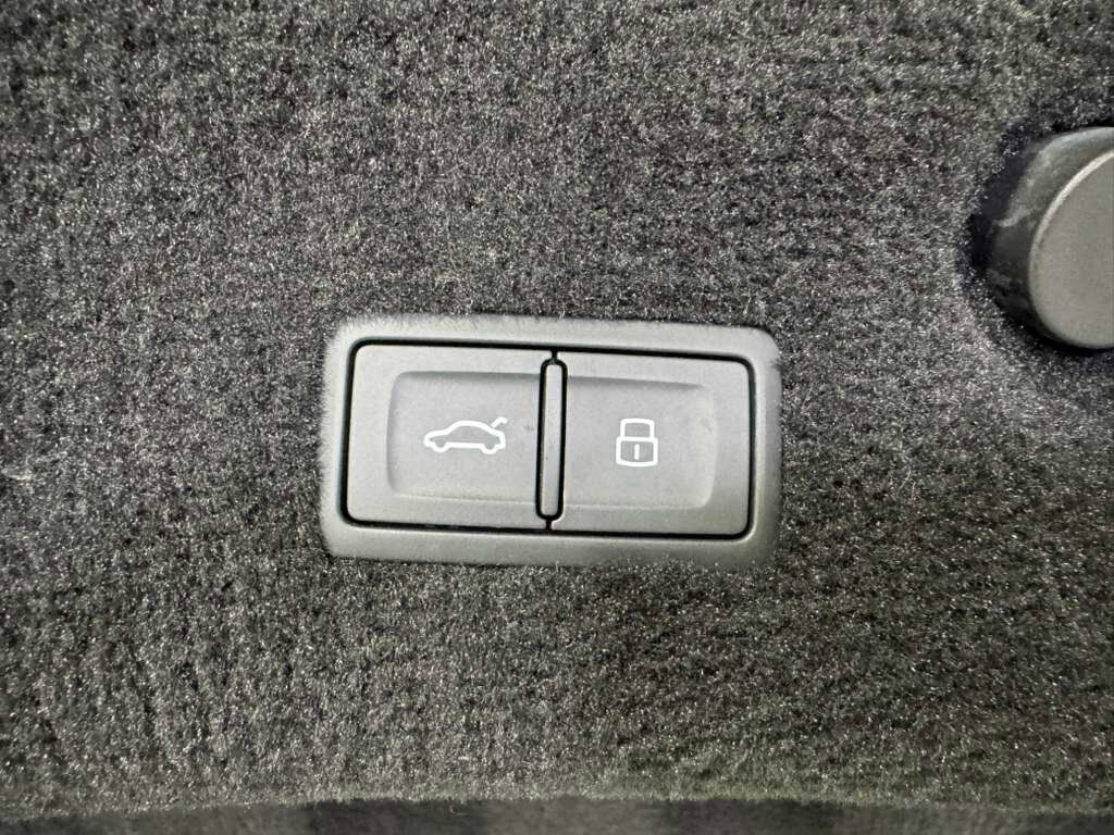 2022 Bentley Continental GT Mulliner, Blackline Specification, Naim audio system, rotating display AND MUCH MORE!! Fort Lauderdale FL