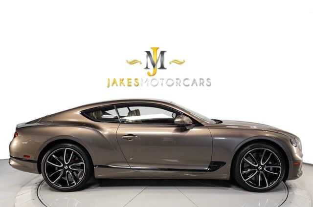 2022 Bentley Continental GT V8 ($284,880 MSRP) *MULLINER DRIVING SPEC* *TOURING SPECIFICATION* *RARE COLOR* *9200 MILES* *LOADED* San Diego CA