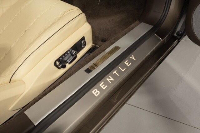 2022 Bentley Continental GT V8 ($284,880 MSRP) *MULLINER DRIVING SPEC* *TOURING SPECIFICATION* *RARE COLOR* *9200 MILES* *LOADED* San Diego CA