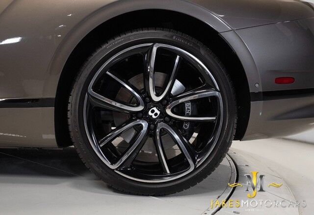 2022 Bentley Continental GT V8 ($284,880 MSRP) *MULLINER DRIVING SPEC* *TOURING SPECIFICATION* *RARE COLOR* *9200 MILES* *LOADED* San Diego CA