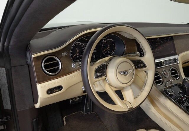 2022 Bentley Continental GT V8 ($284,880 MSRP) *MULLINER DRIVING SPEC* *TOURING SPECIFICATION* *RARE COLOR* *9200 MILES* *LOADED* San Diego CA