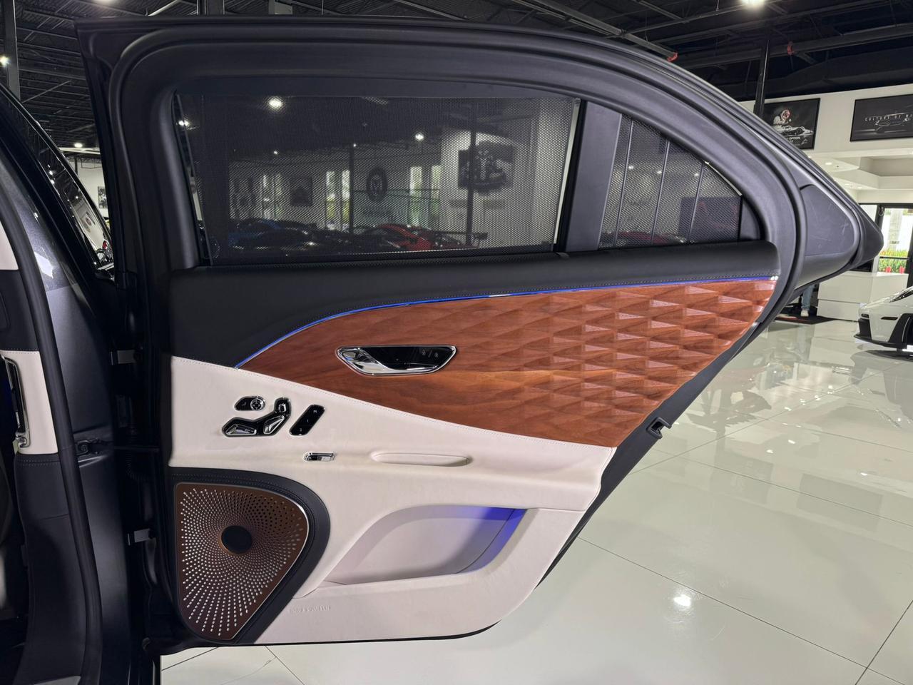 2022 Bentley Flying Spur Hybrid 1 OF 1 COLLABORATION BETWEEN THE SURGEON AND BENTLEY MOTORS! HEAVILY OPTIONED/CUSTOMIZED!! Fort Lauderdale FL