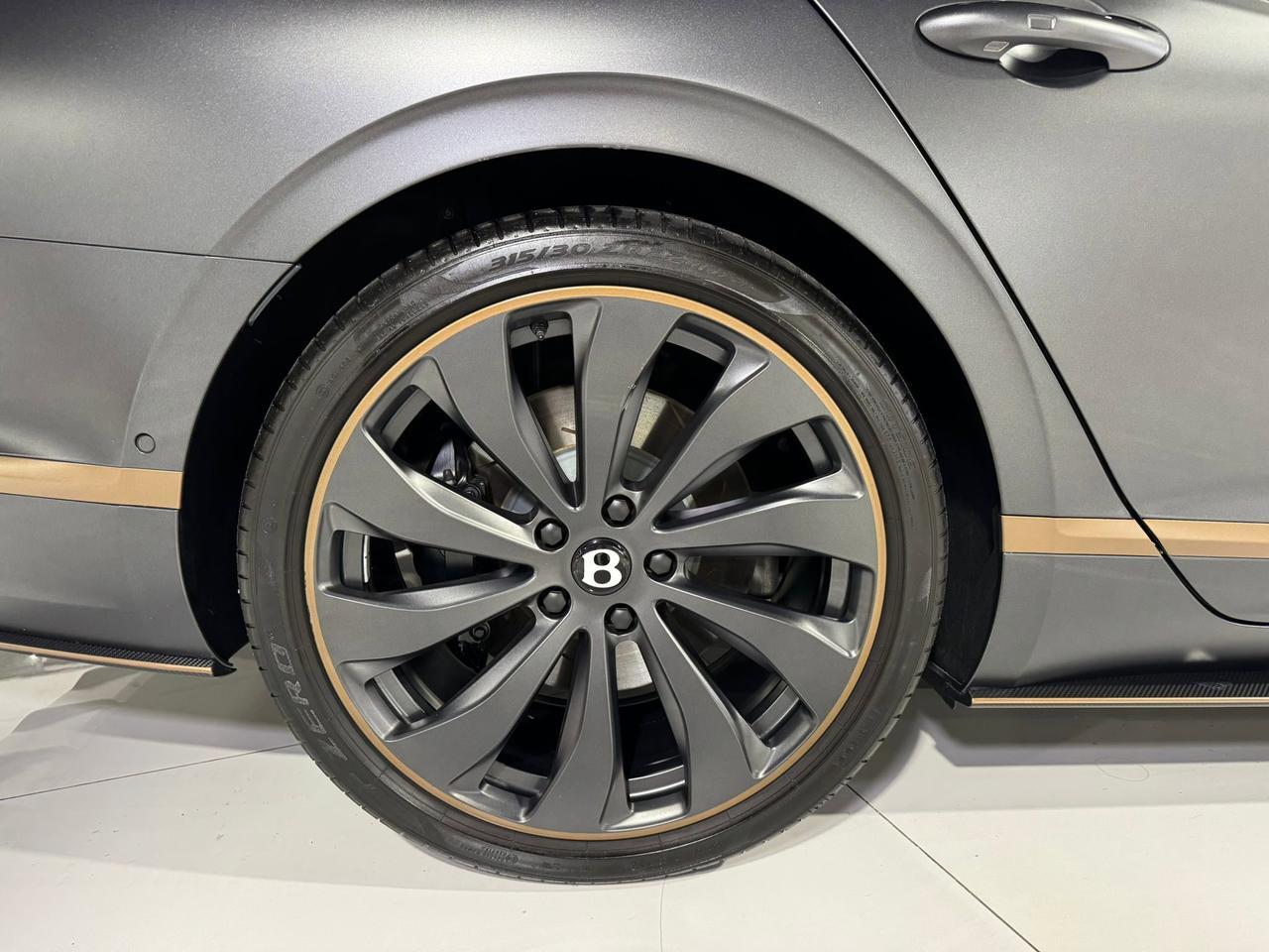 2022 Bentley Flying Spur Hybrid 1 OF 1 COLLABORATION BETWEEN THE SURGEON AND BENTLEY MOTORS! HEAVILY OPTIONED/CUSTOMIZED!! Fort Lauderdale FL