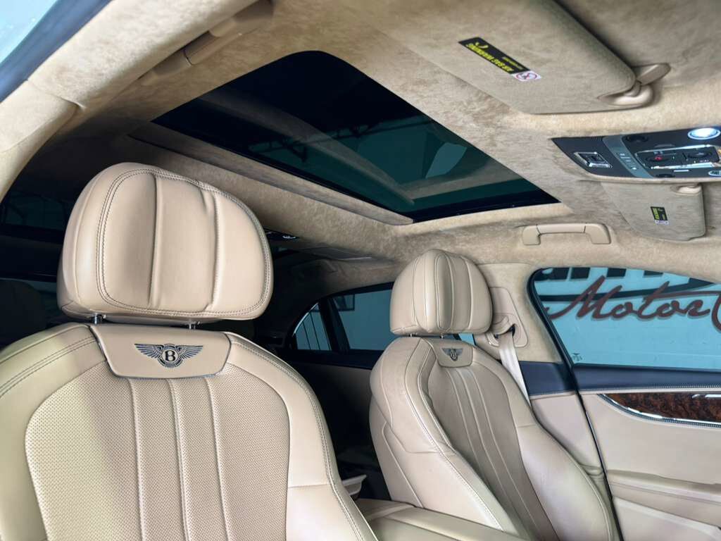 2022 Bentley Flying Spur Hybrid illuminated "Flying B", rotating display AND MUCH MUCH MORE!!! Fort Lauderdale FL