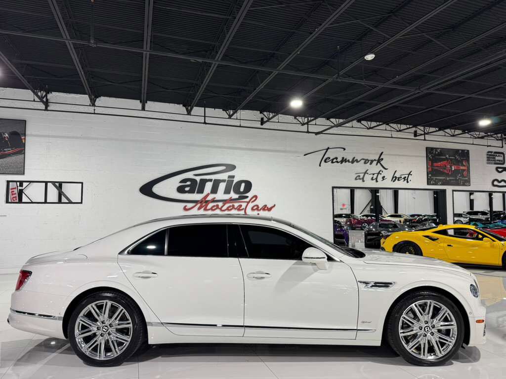 2022 Bentley Flying Spur Hybrid illuminated "Flying B", rotating display AND MUCH MUCH MORE!!! Fort Lauderdale FL