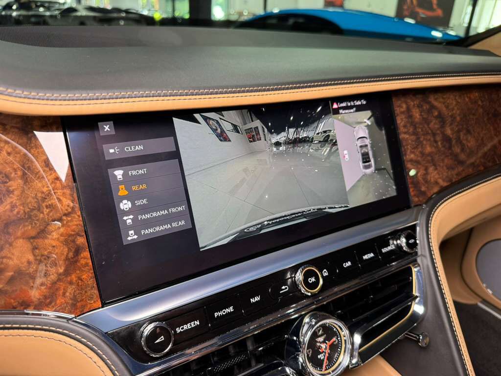 2022 Bentley Flying Spur Hybrid illuminated "Flying B", rotating display AND MUCH MUCH MORE!!! Fort Lauderdale FL