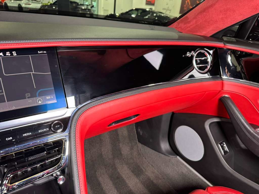 2022 Bentley Flying Spur V8 Blackline Specification, illuminated Flying &apos;B&apos;, rear executive seating package AND MUCH MORE!! Fort Lauderdale FL
